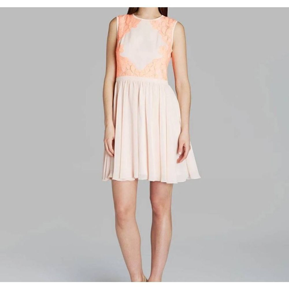 Ted Baker  peach Vember Lace Detail Dress sz 2 (S)